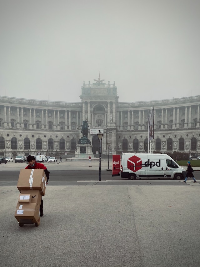 DPD courier Christmas delivery dates